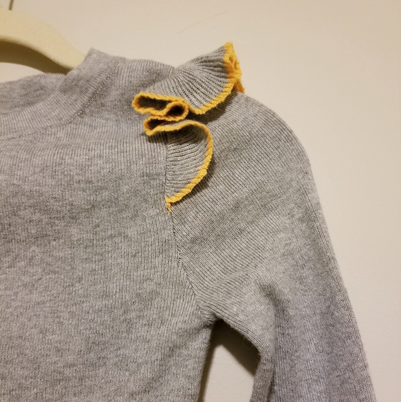 Urban Outfitters Flared Sleeves Sweater - Picture 3 of 4